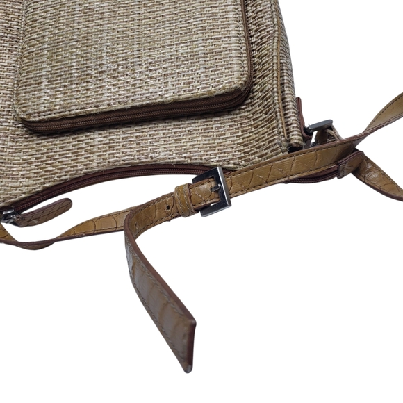 Liz Claiborne Tan Crossbody Bag with Structured Design and Gold Tone Hardware - Picture 7 of 12